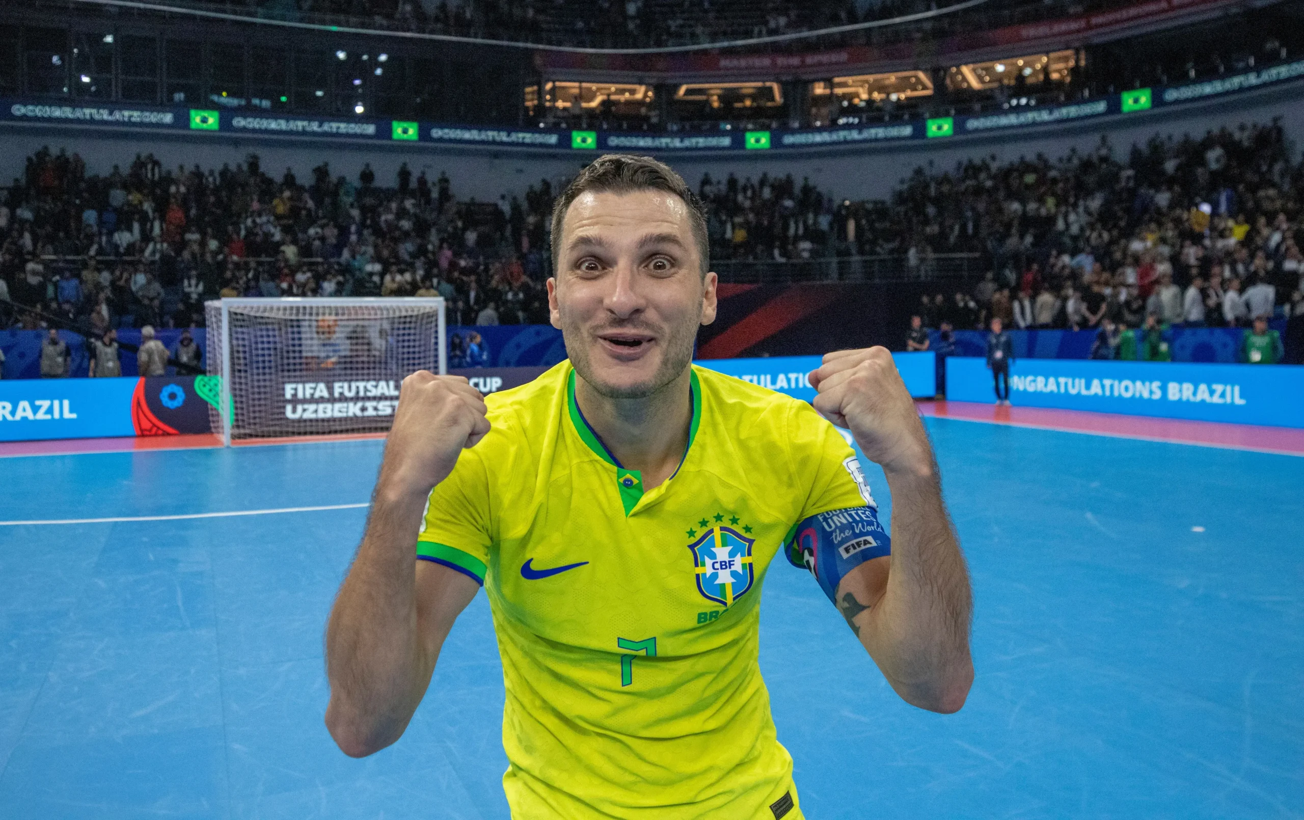 Dyego é eleito o melhor jogador de futsal do mundo em 2024