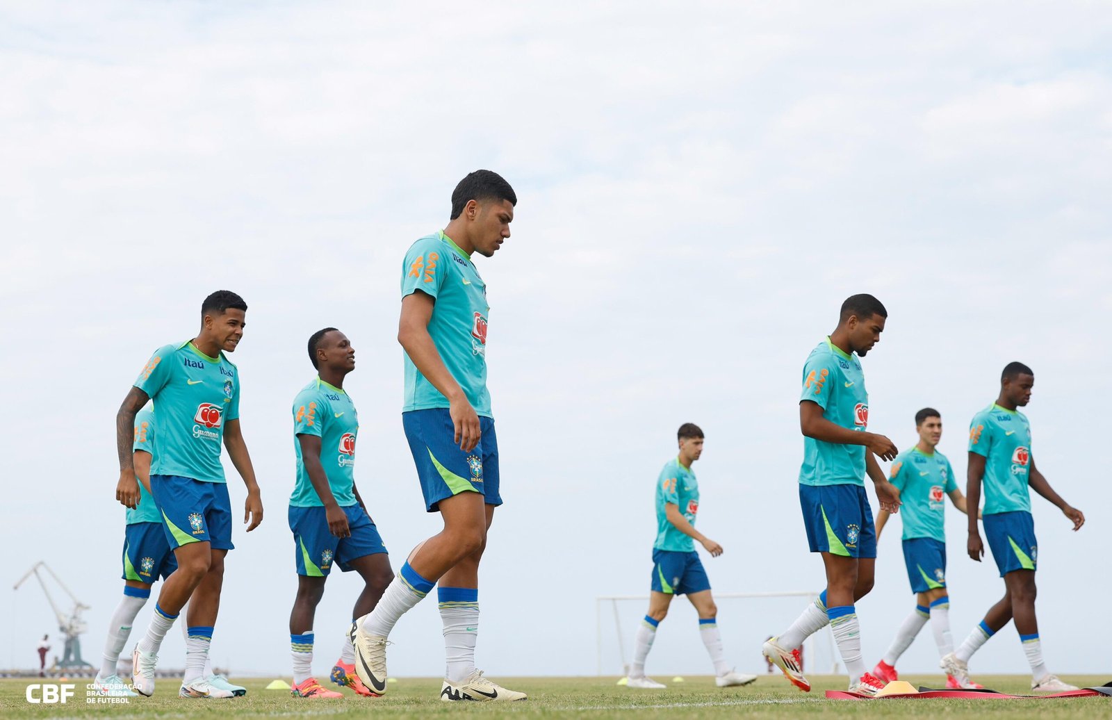 Seleção Sub-20 realiza treino após vitória sobre a Bolívia